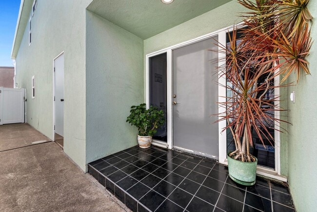 Photo - 1707 W Balboa Blvd Unit A