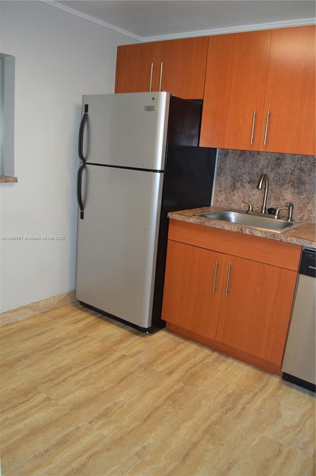 Photo - 303 Racquet Club Rd Unit 113