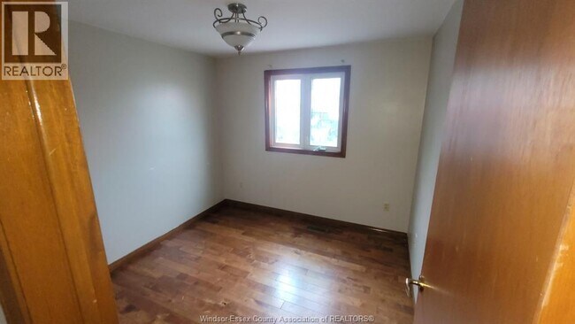 Photo - 1058 Riverdale Ave