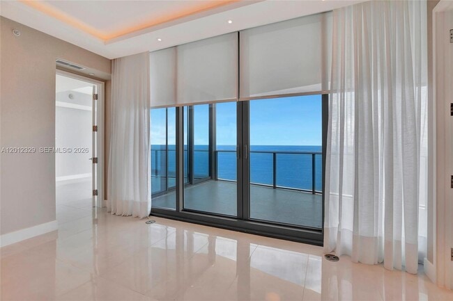 Photo - 15701 Collins Ave Unit 3804