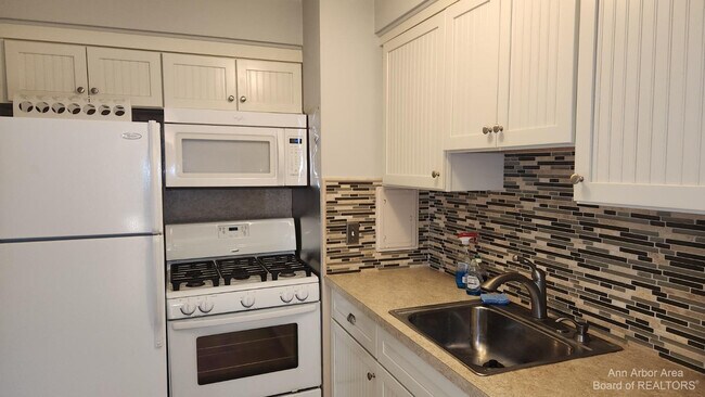 1217 Island Dr Unidad 204