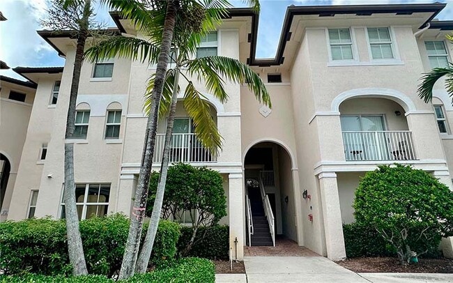 Building Photo - 11605 NW 89th St Unit AW221 Rental