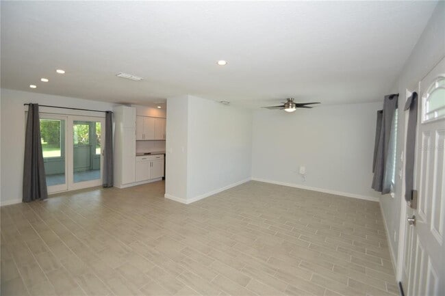Photo - 14 Bolling Ln