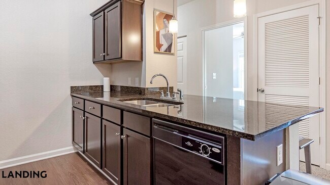 Photo - 97 Market Point Dr Unit 617