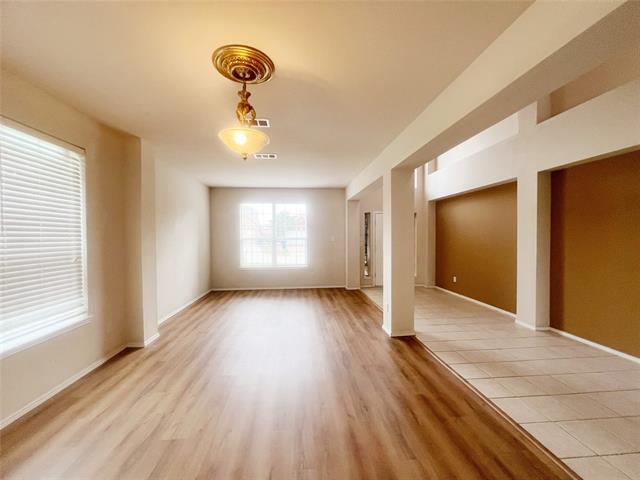 Photo - 5888 Shetland Cir