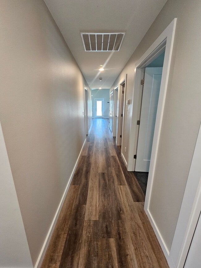 Photo - 123 9th Ave