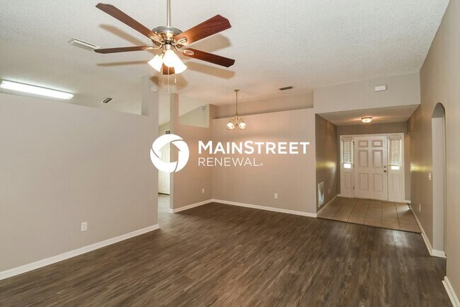 4 Bedroom Pet-Friendly Home in Jacksonville, FL with Main Street Renewal