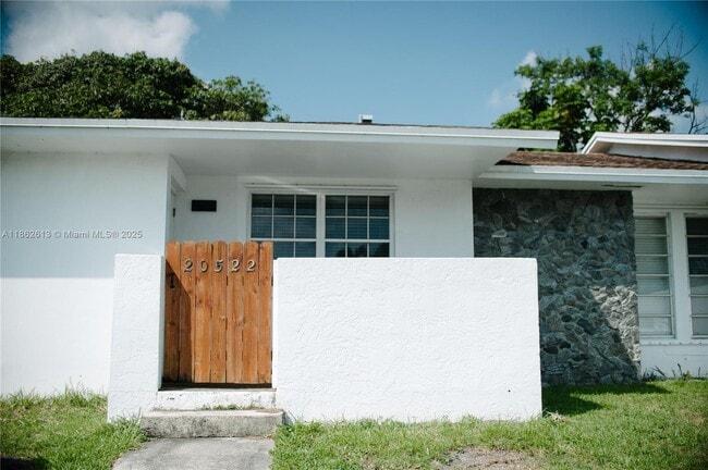 Building Photo - 20522 SW 92nd Pl Unit 0 Rental