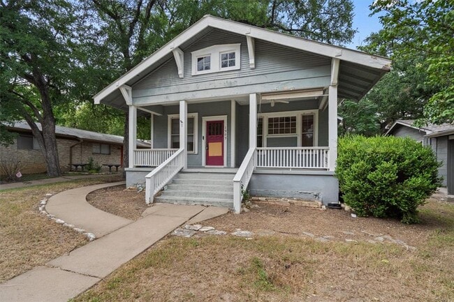 Exclusive New 4 Bed Remodeled with huge ba... - Exclusive New 4 Bed Remodeled with huge ba... House