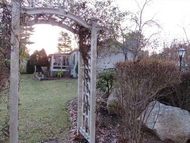 Photo - 2 Heather Ln