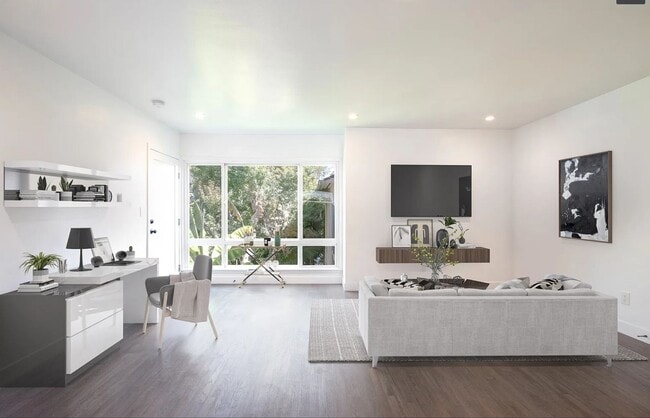 Photo - Designer unit in West Hollywood! Unit 103