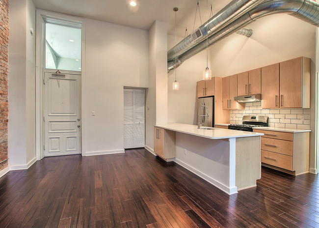 Olde Uptown Lofts - Olde Uptown Lofts