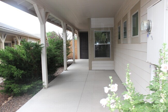 Building Photo - 1149 N Flowing Springs Trail Rental
