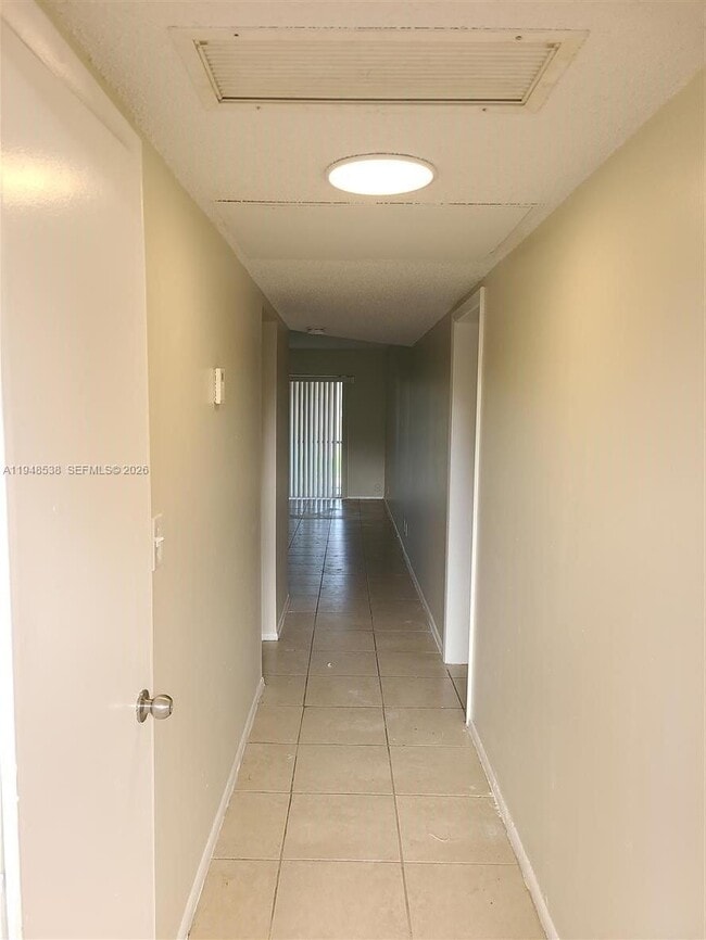 Building Photo - 7925 S Colony Cir Unit 207