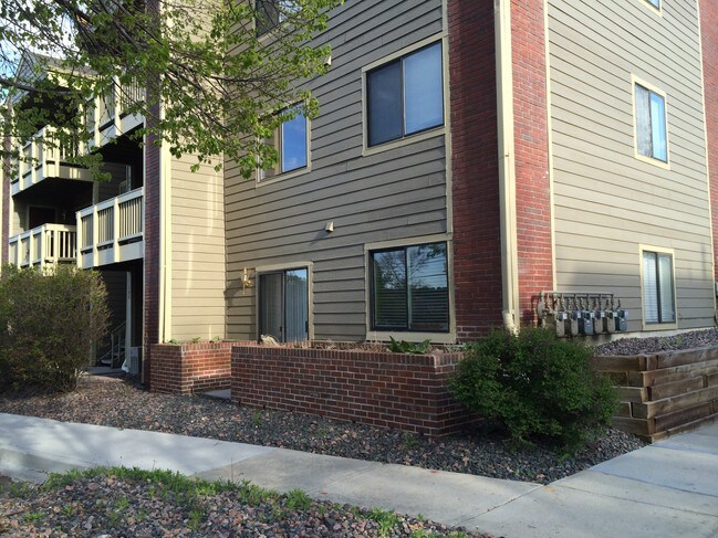 Ground Corner Unit - 10785 W 63rd Pl Unit 105