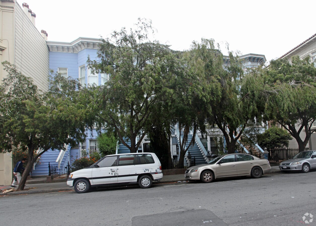 Photo - 577-579 Capp St