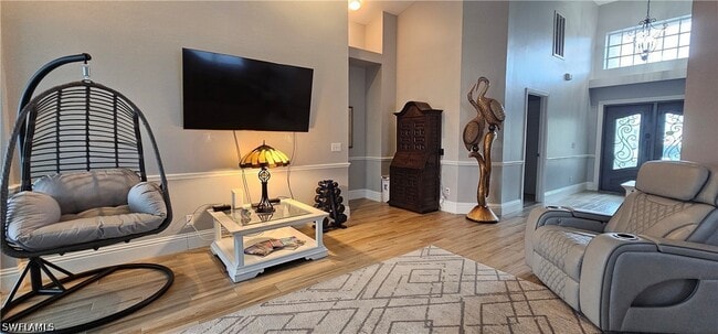 Photo - 520 Crossfield Cir