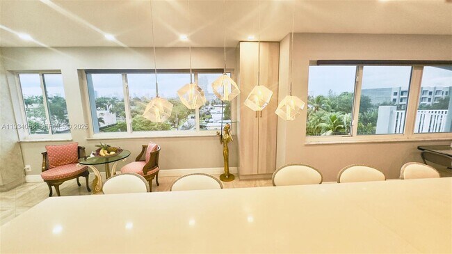 Photo - 329 SE 3rd St Unit 502S