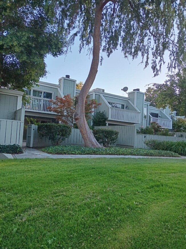 Photo - 7551 Maywood Dr