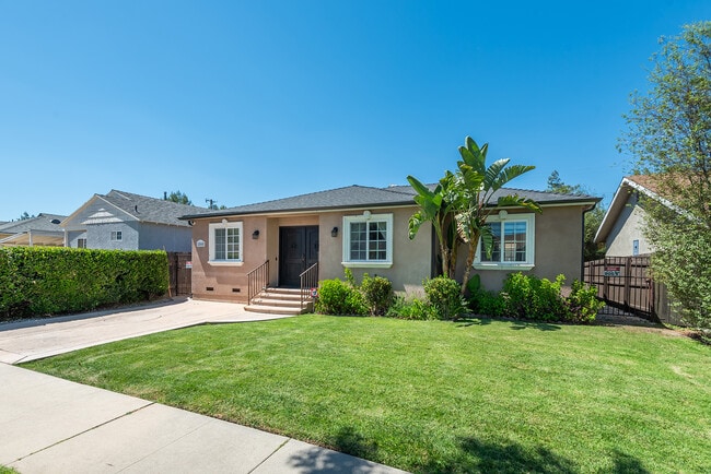 Photo - 18005 Bullock St Casa