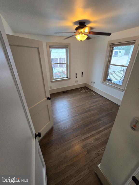 Photo - 13 Dublin Dr