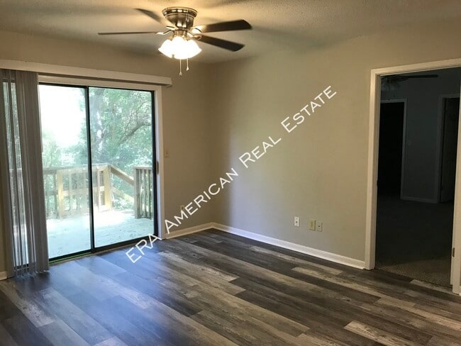 Photo - 571 Woodlow Rd