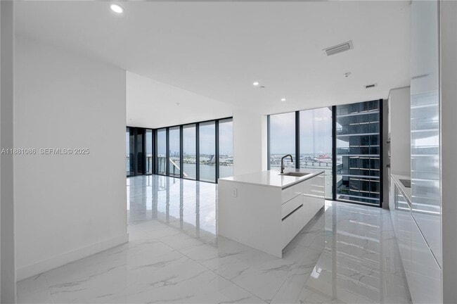 Photo - 700 NE 24th St Unit 2807