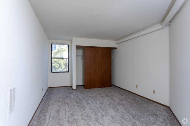 2BR, 2BA