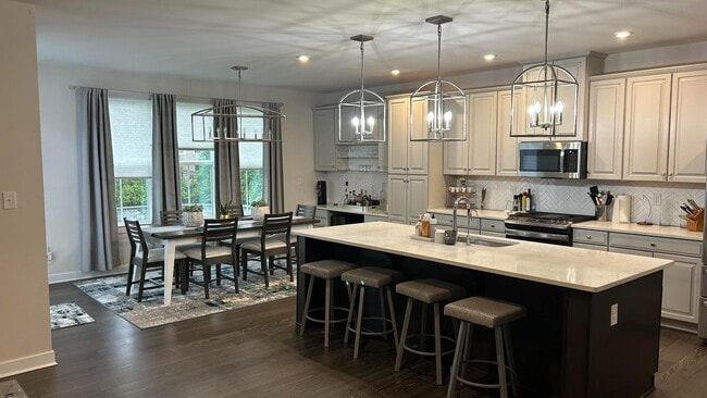 Photo - 603 Spring Hollow Dr