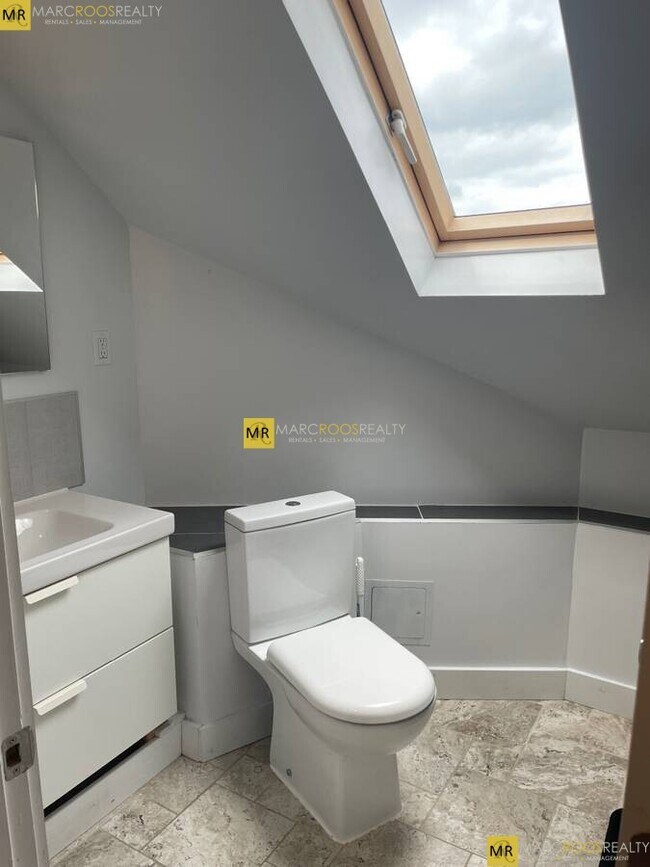 Photo - 2 Vassar St Unit Attic