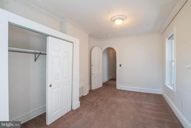 Photo - 2039 N Gratz St