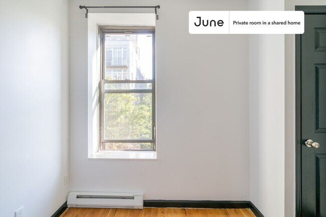 Room in Shared 3 bed/2 bath home in Upper West Side