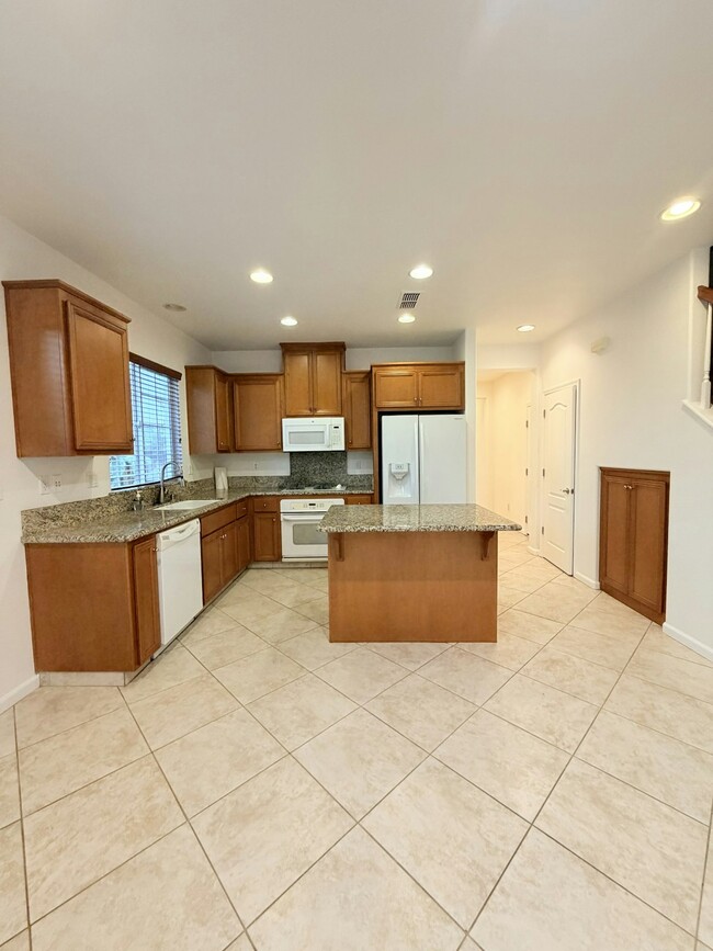 Photo - 252 W Terraza Way