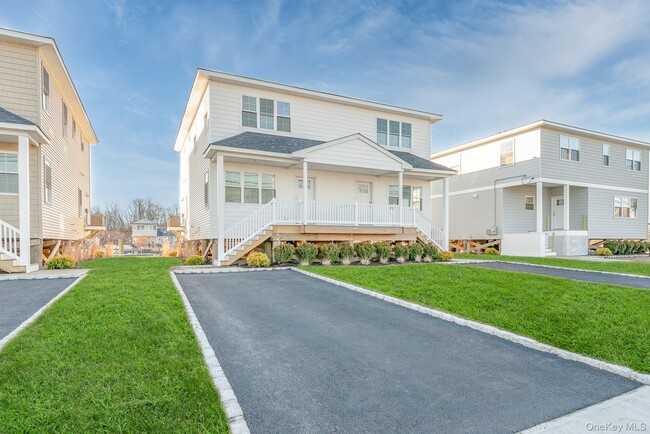 Photo - 2812 Ocean Ave