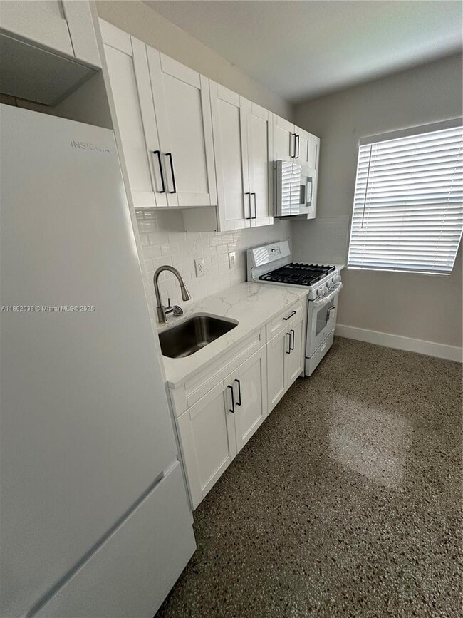 Photo - 211 SW 18th Ave Unidad 2