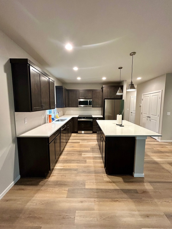 537 Shore Pine Place