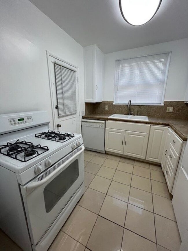 Photo - Orange Grove Ave. Unit 2