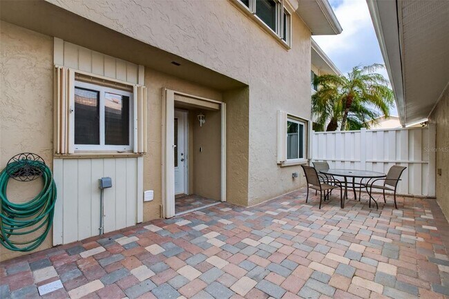 Photo - 6660 Cape Hatteras Way NE