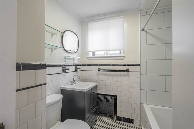 Photo - 20 Ashland St Unidad 1R