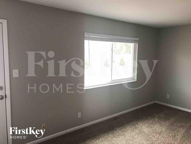 Photo - 1758 Hilltree Dr