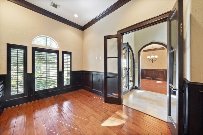 Photo - 30 N Palmiera Cir