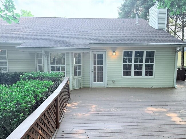 Photo - 324 Amelia Garden Way SE