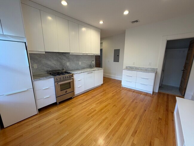 1657 Cambridge St Unit 1