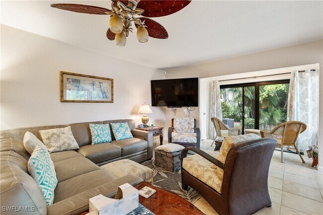 Photo - 5483 Peppertree Dr Unit 1