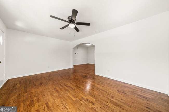 Photo - 3940 Hubert Dr