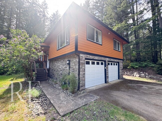 Photo - Bright & Spacious Split-Level Home with Gourmet Kitchen, Skylight & Expansive Yard