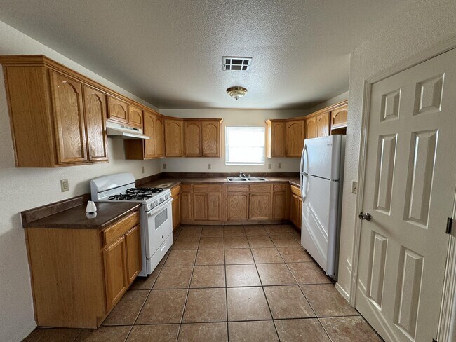 Photo - 8715 Independence Dr