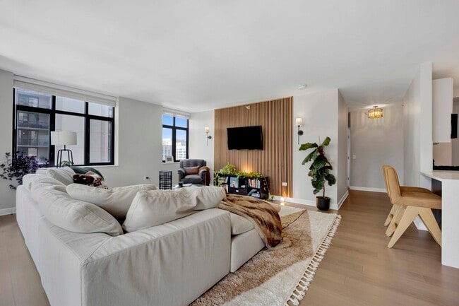 Photo - 630 N State St Unit 2208