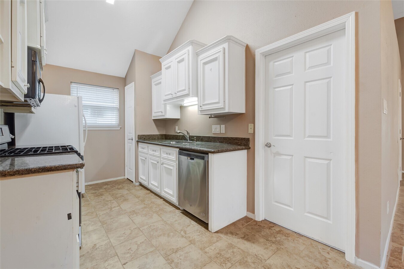 Photo - 17018 Dusty Mill Dr W