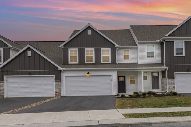 Photo - 7880 Briarwood Dr